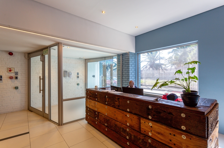 To Let 1 Bedroom Property for Rent in Woodstock Western Cape